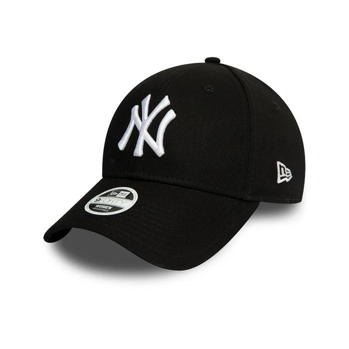 New York Yankees Essential