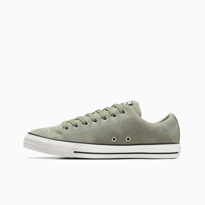 Chuck Taylor All Star Wide & Padded Suede Low Top