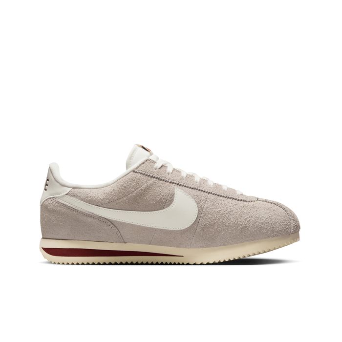 Cortez SE Suede