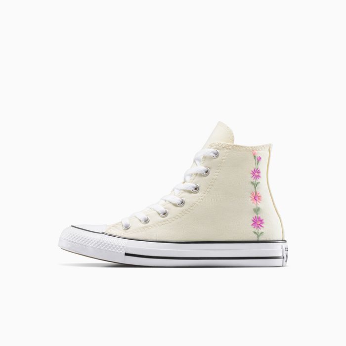 Chuck Taylor All Star Embroidered Florals