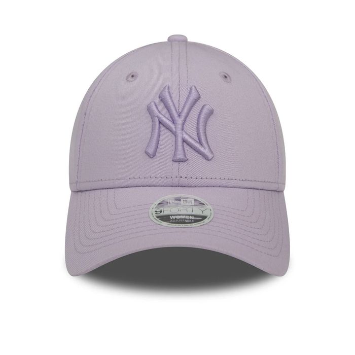 New York Yankees League Essential
