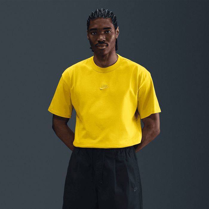 Sportswear Premium Essentials